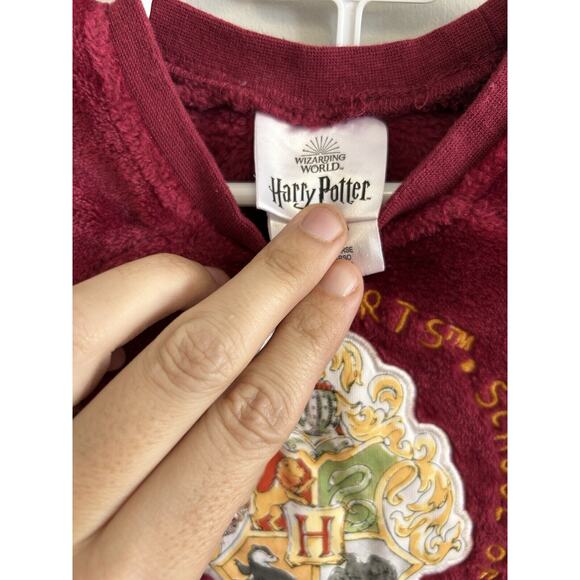 Harry Potter Wizarding World Hogwarts Baby Sweatsuit 3 Months Fuzzy Maroon - Picture 5 of 7
